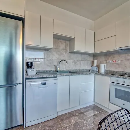 Apartment Retreat, Block B1, Unit7